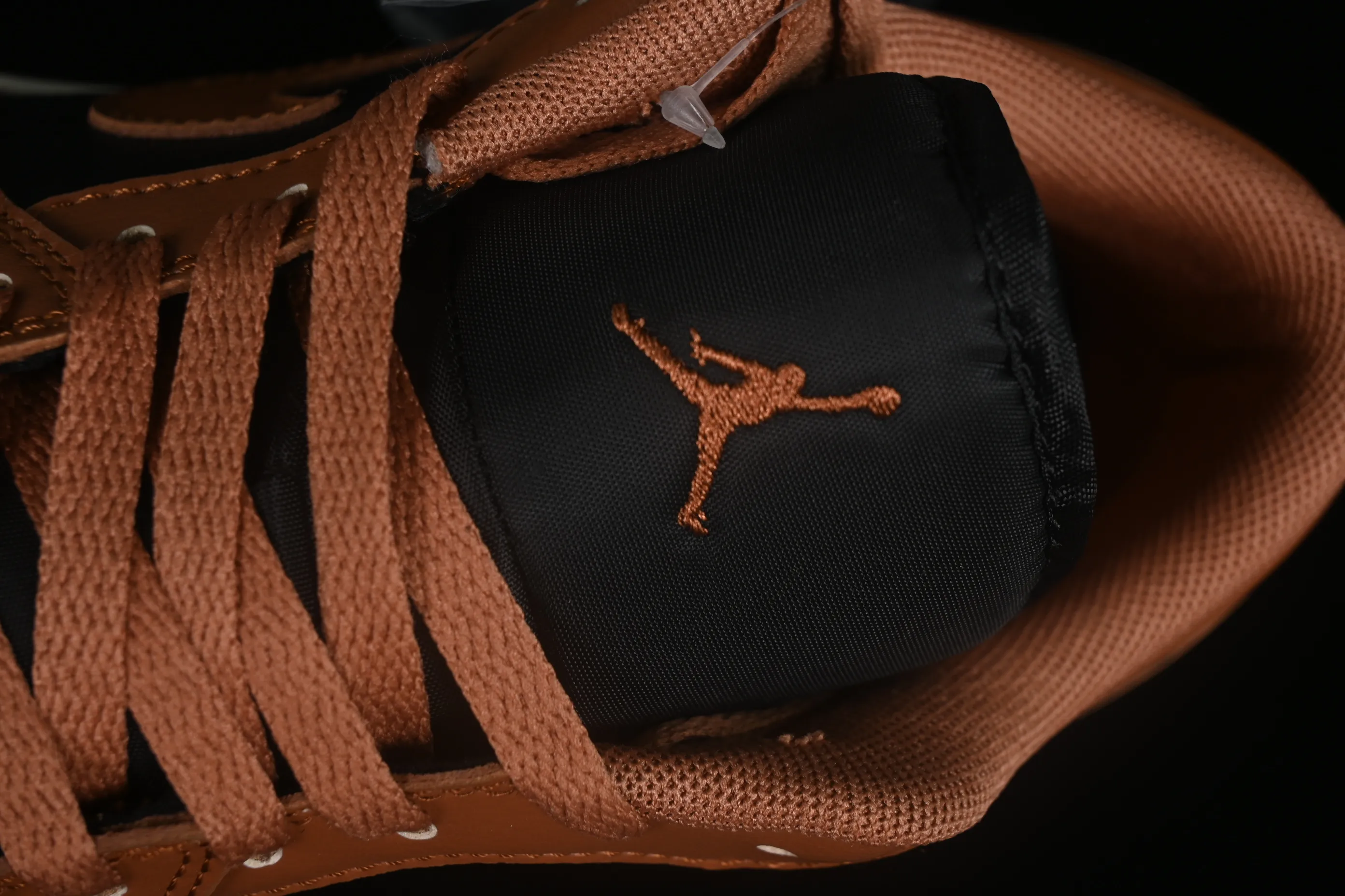All categories Air Jordan Jordan series basketball shoes Air Jordan 1 Low Z version Air Jordan 1 Low AJ1 Joe 1 black mocha low-top cultural casual sneakers DC0774-021